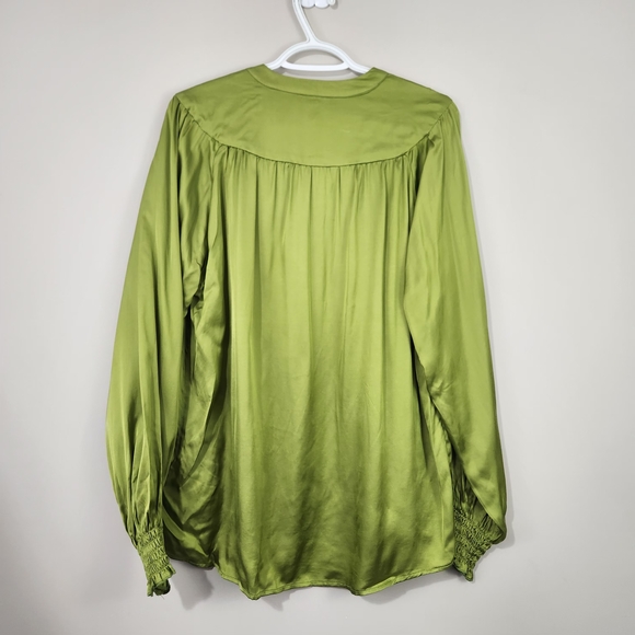 Esqualo Lime Green Satin V-Neck Blouse - Size 12 - Picture 3 of 9